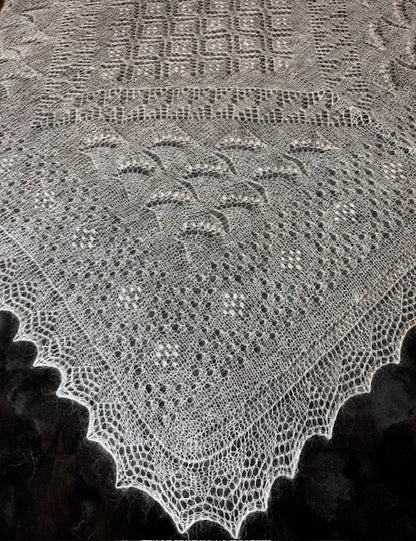 Orenburg shawl PWO-21, 126x126 cm