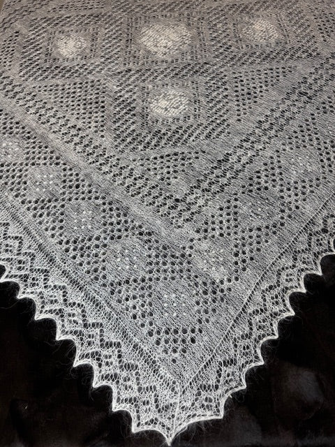 Orenburg shawl PWO-14, 120x120 cm