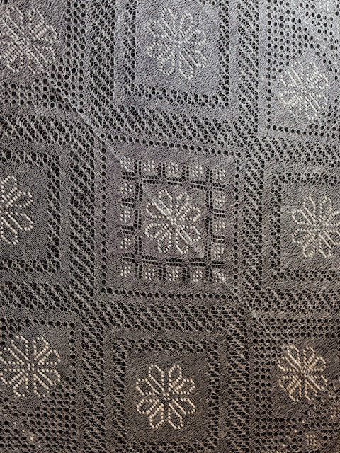 Orenburg shawl PWO-22, 150x150 cm