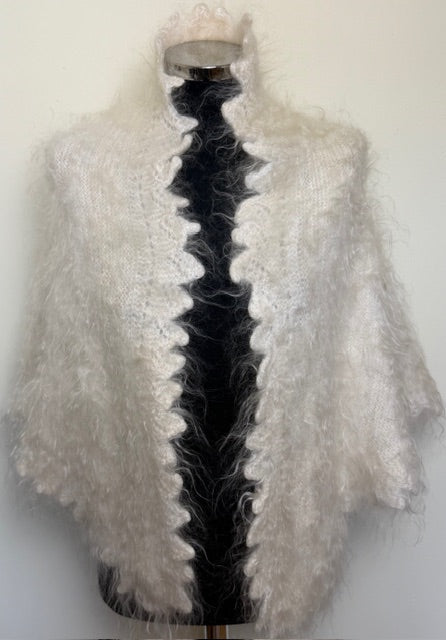 Uryupinsk downy neckerchief  # KW-206,  110x150x110 cm