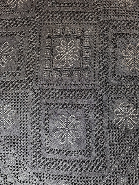 Orenburg shawl PWO-19, 150x150 cm