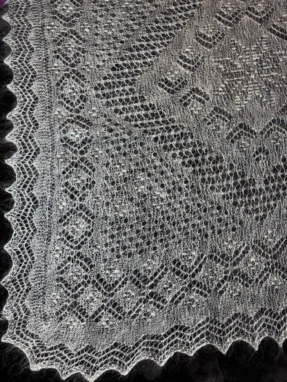 Orenburg shawl PWO-24, 150x150 cm