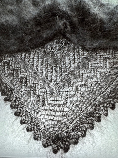 Uryupinsk downy shawl  #PG-126, 120x120 cm