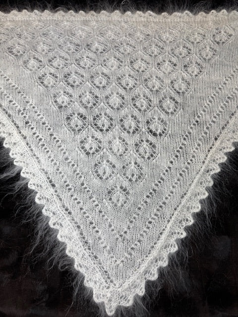 Uryupinsk downy neckerchief  # KW-55, 110x140x110 cm