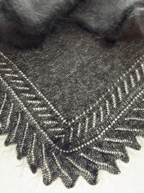 Uryupinsk downy shawl  #PG-2, 110x110 cm