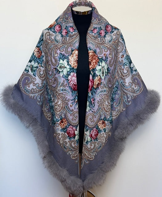 Pavloposadshawl with Arctic fox fur