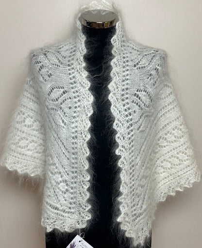 Uryupinsk downy neckerchief  # KW-72, 100x140x100 cm