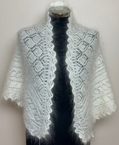 Uryupinsk downy neckerchief  # KW-70, 100x140x100 cm