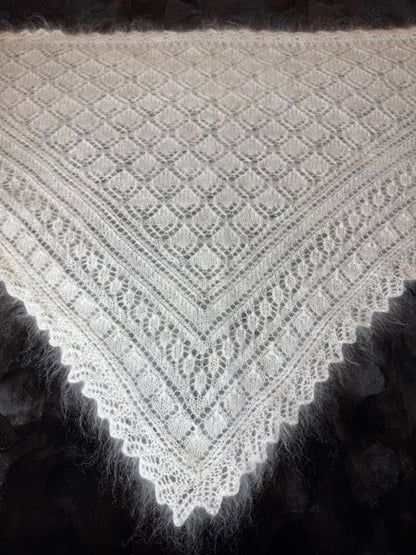 Uryupinsk downy neckerchief  # KW-70, 100x140x100 cm