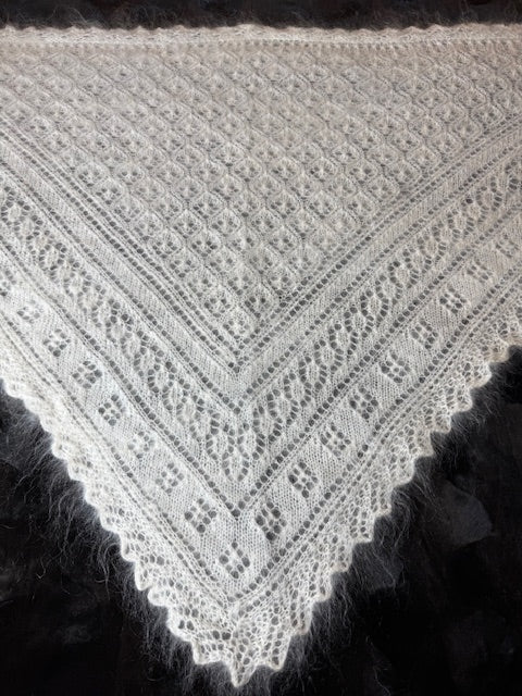 Uryupinsk downy neckerchief  # KW-67, 100x140x100 cm