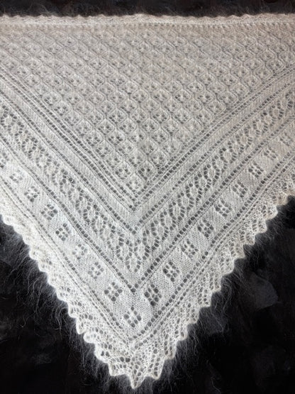 Uryupinsk downy neckerchief  # KW-67, 100x140x100 cm