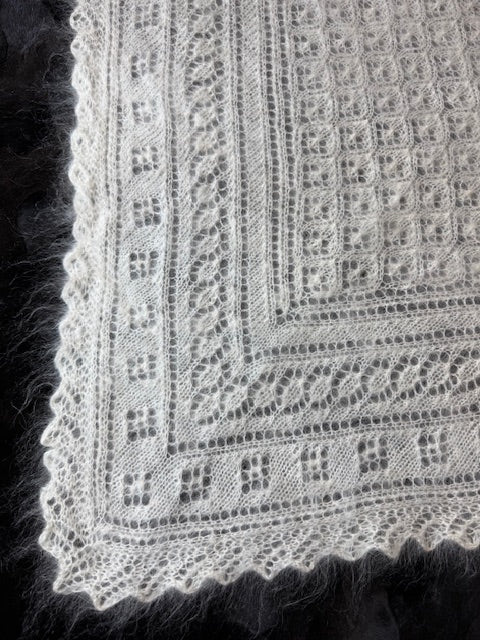 Uryupinsk downy neckerchief  # KW-67, 100x140x100 cm