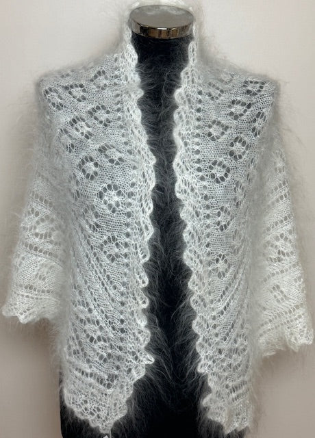 Uryupinsk downy neckerchief  # KW-66, 100x140x100 cm