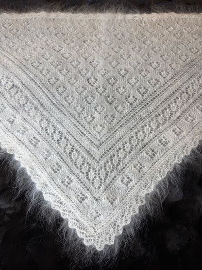 Uryupinsk downy neckerchief  # KW-66, 100x140x100 cm