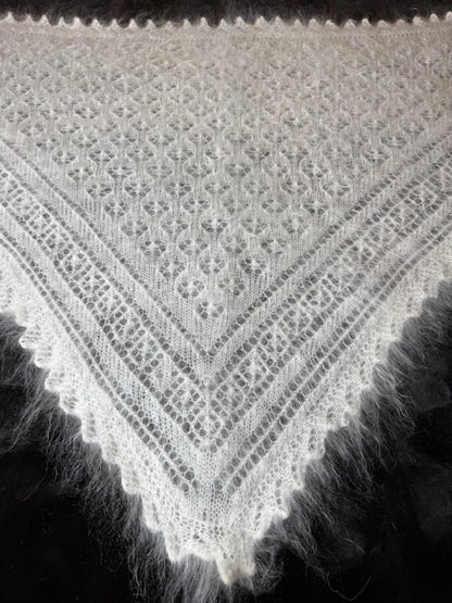 Uryupinsk downy neckerchief  # KW-65, 100x140x100 cm