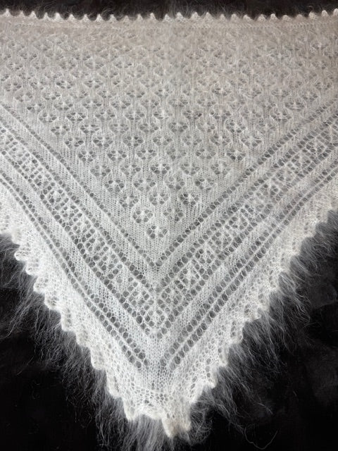 Uryupinsk downy neckerchief  # KW-65, 100x140x100 cm