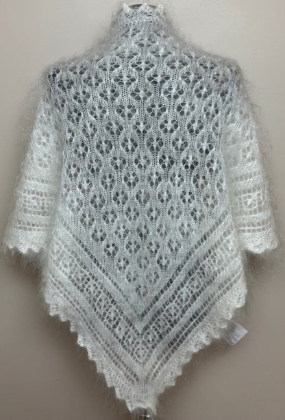 Uryupinsk downy neckerchief  # KW-65, 100x140x100 cm