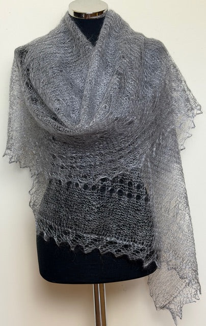 Downy shawl ( Palantine ) #32, 200x80 cm