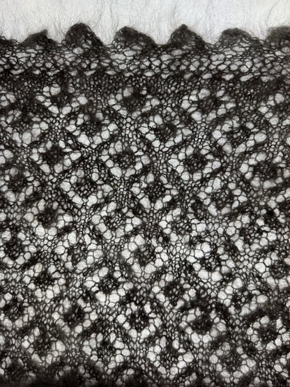 Uryupinsk downy neckerchief  # KG-25, 90x140x90 cm