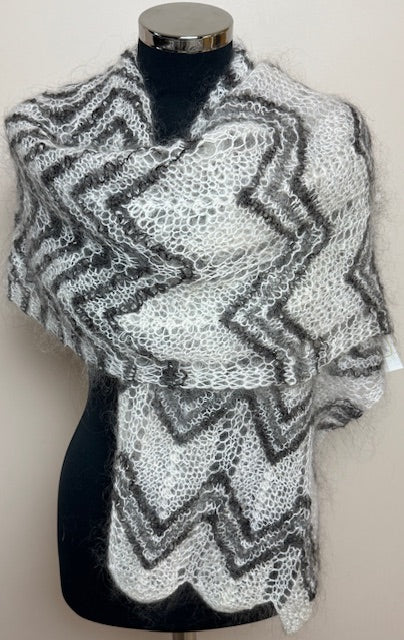 Uryupinsk downy shawl ( Palantine ) # SM-3, 140x50 cm