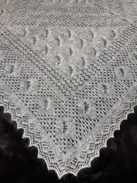 Orenburg shawl PWO-70, 160x160 cm
