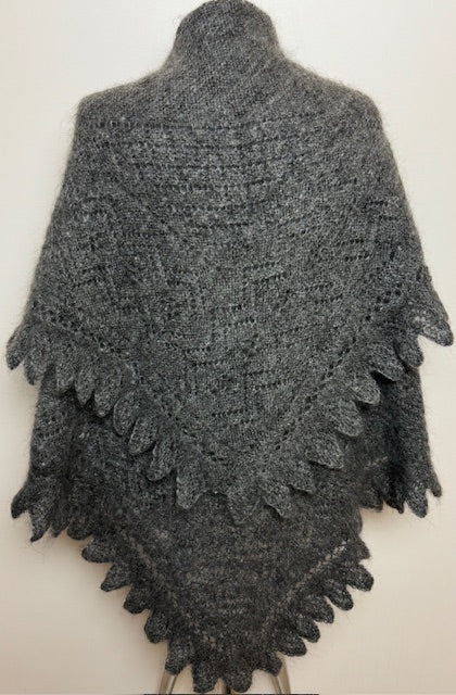 Uryupinsk downy shawl  #PG-124, 130x130 cm