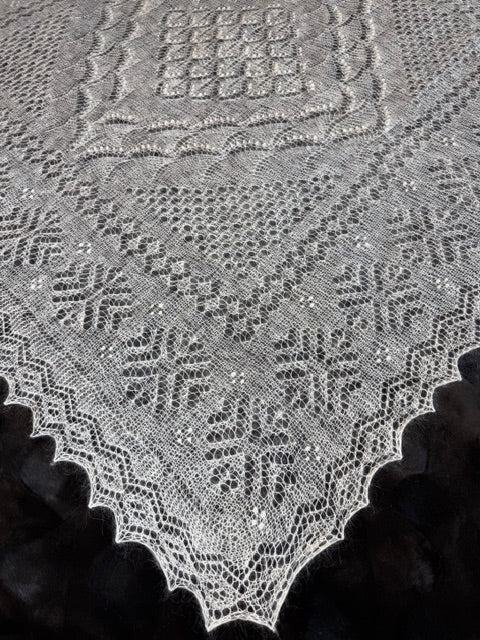 Orenburg shawl PWO-67, 120x120 cm