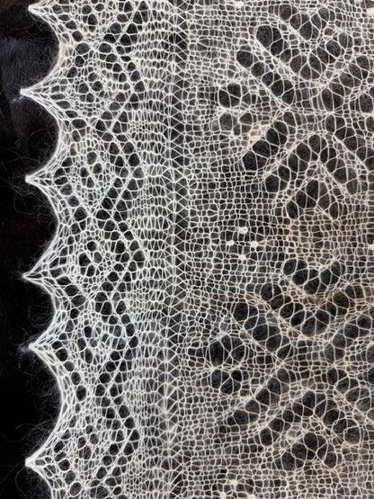 Orenburg shawl PWO-67, 120x120 cm