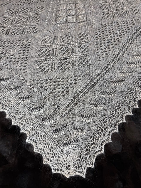 Orenburg shawl PWO-65, 120x120 cm