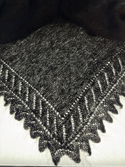 Uryupinsk downy shawl  #PG-66, 120x120 cm