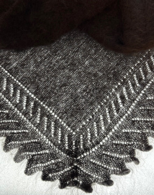 Uryupinsk downy shawl  #PG-1, 110x110 cm