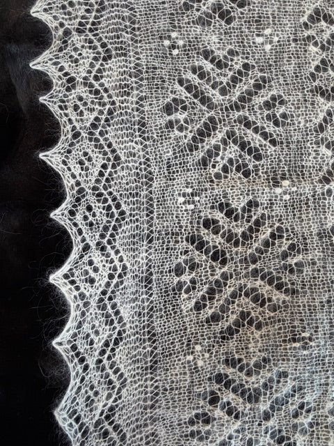 Orenburg shawl PWO-66, 120x120 cm