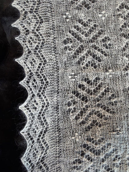 Orenburg shawl PWO-66, 120x120 cm