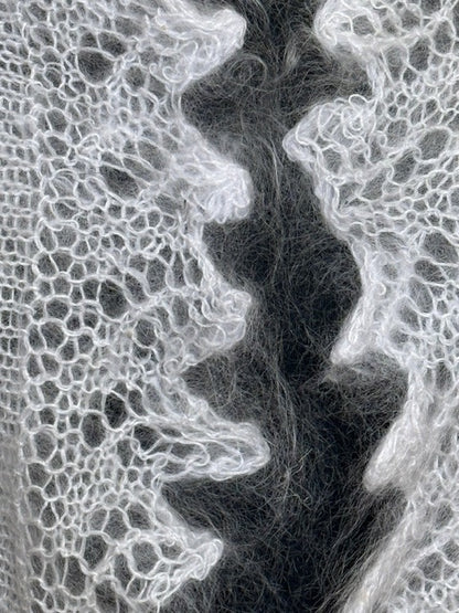 Uryupinsk downy neckerchief  # KW-106, 100x140x100 cm