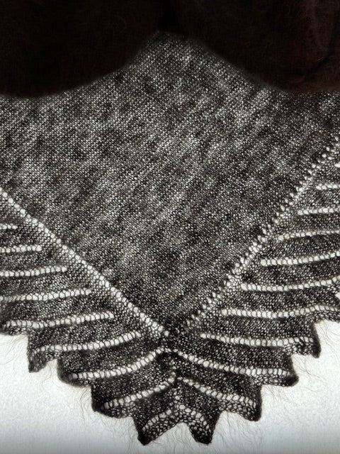 Uryupinsk downy shawl  #PG-3, 110x110 cm