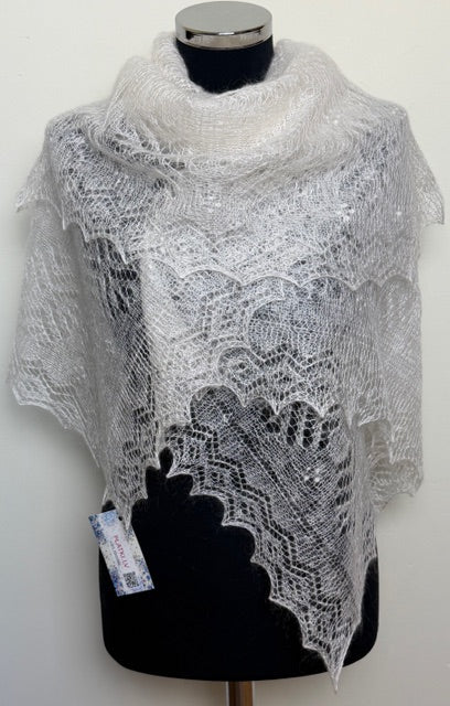 Orenburg shawl PWO-66, 120x120 cm
