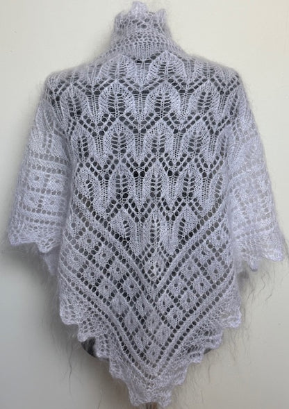 Uryupinsk downy neckerchief  # KW-106, 100x140x100 cm