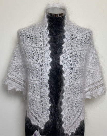 Uryupinsk downy neckerchief  # KW-102, 90x130x90 cm