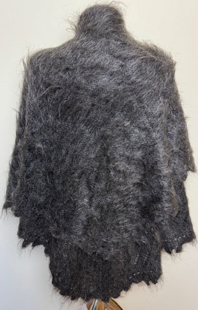 Downy shawl  #PG-181, 120x120 cm