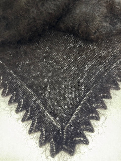 Uryupinsk downy shawl  #PG-28, 110x110 cm