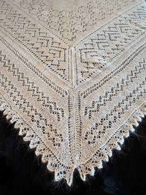 Orenburg shawl PWO-73, 150x150 cm