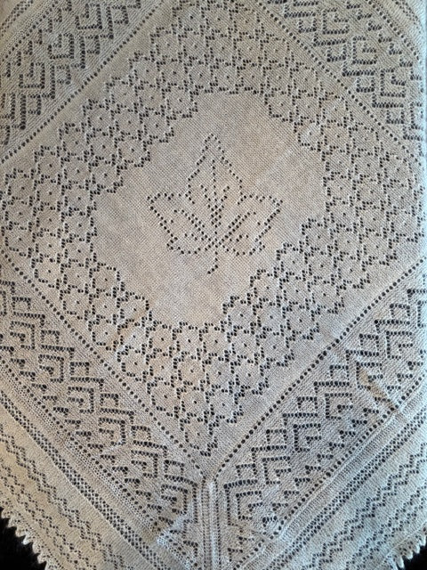 Orenburg shawl PWO-73, 150x150 cm