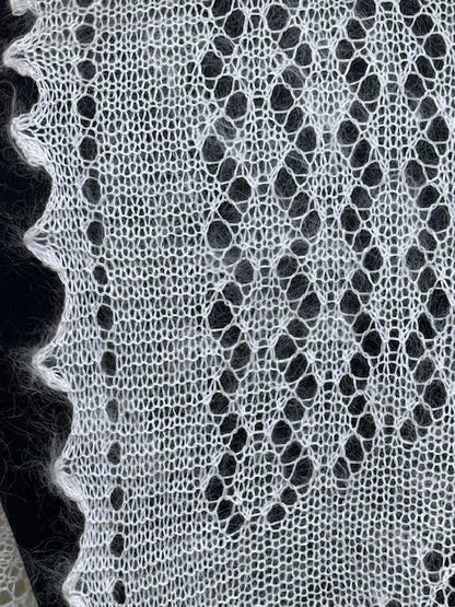 Downy shawl  #PCN-67, 120x120 cm