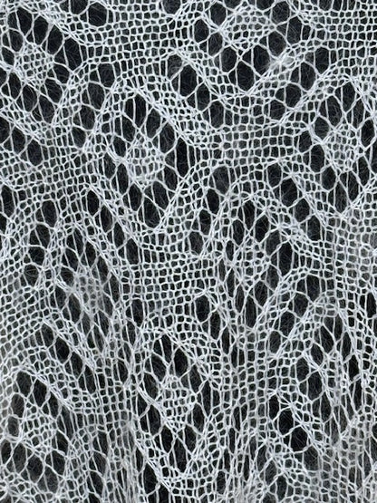 Downy shawl  #PCN-67, 120x120 cm