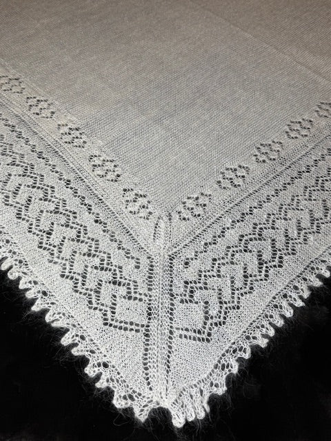 Orenburg shawl PWO-29, 150x150 cm