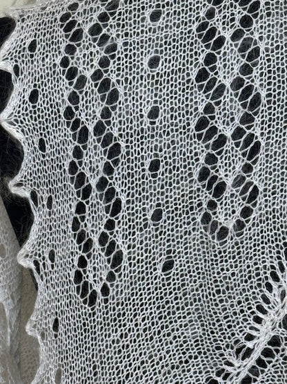 Downy shawl  #PCN-69, 120x120 cm