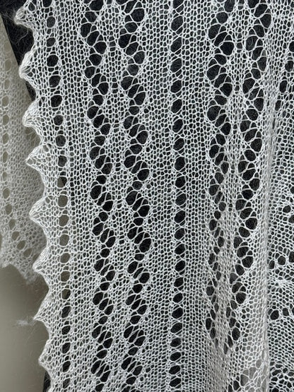 Downy shawl  #PCN-71, 120x120 cm