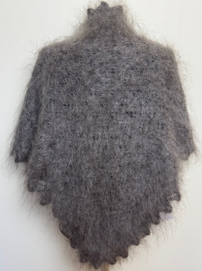 Uryupinsk downy neckerchief  # KG-122, 100x140x100 cm