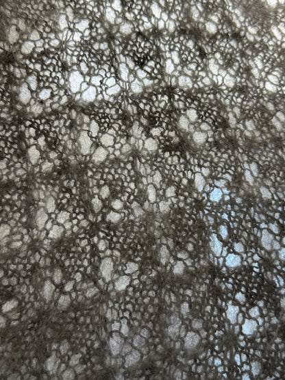 Uryupinsk downy neckerchief  # KG-122, 100x140x100 cm