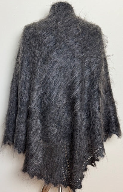 Downy shawl  #PG-188, 120x120 cm